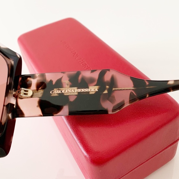 Carolina Herrera Sunglasses, New - Picture 7 of 10